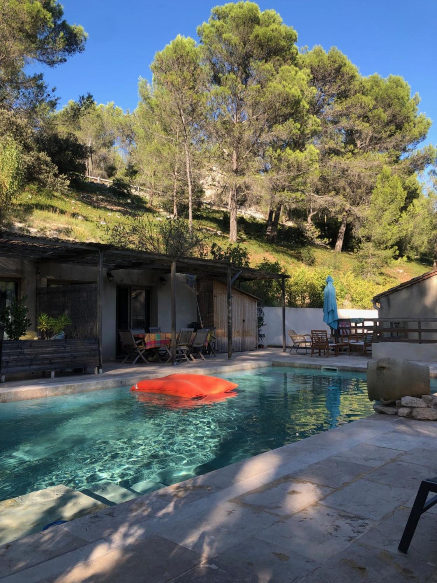 Mas De La Fadeto Bed and Breakfast Les Baux Exteriör bild